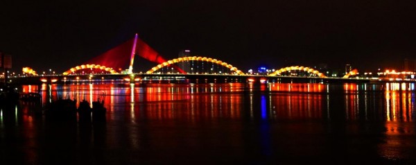 Dragon-Bridge-Danang-Vietnam-08